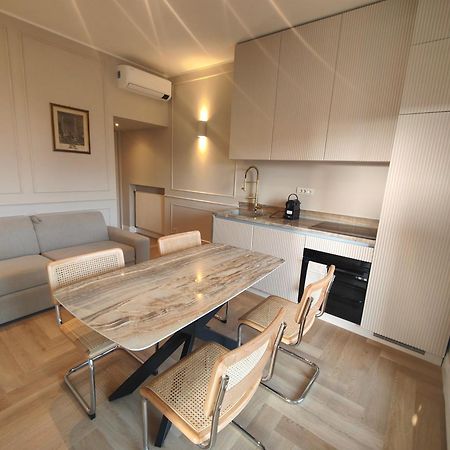 Ottoboni 2B Luxury Penthouse Apartment มิลาน ภายนอก รูปภาพ